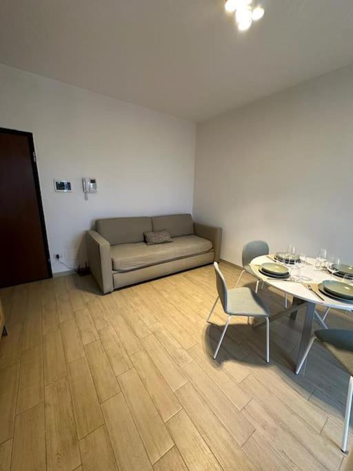 Bam House - Milano Romolo Apartment Bagian luar foto
