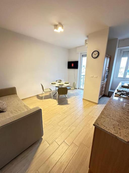 Bam House - Milano Romolo Apartment Bagian luar foto